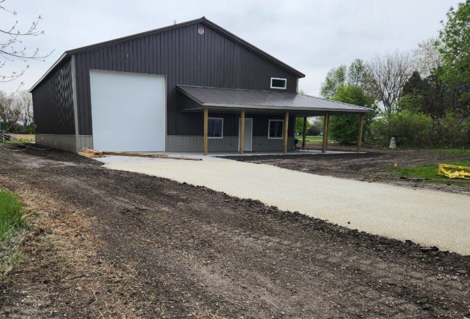 Large Garage/Workshop Drive-Thru Milmar Buildings
