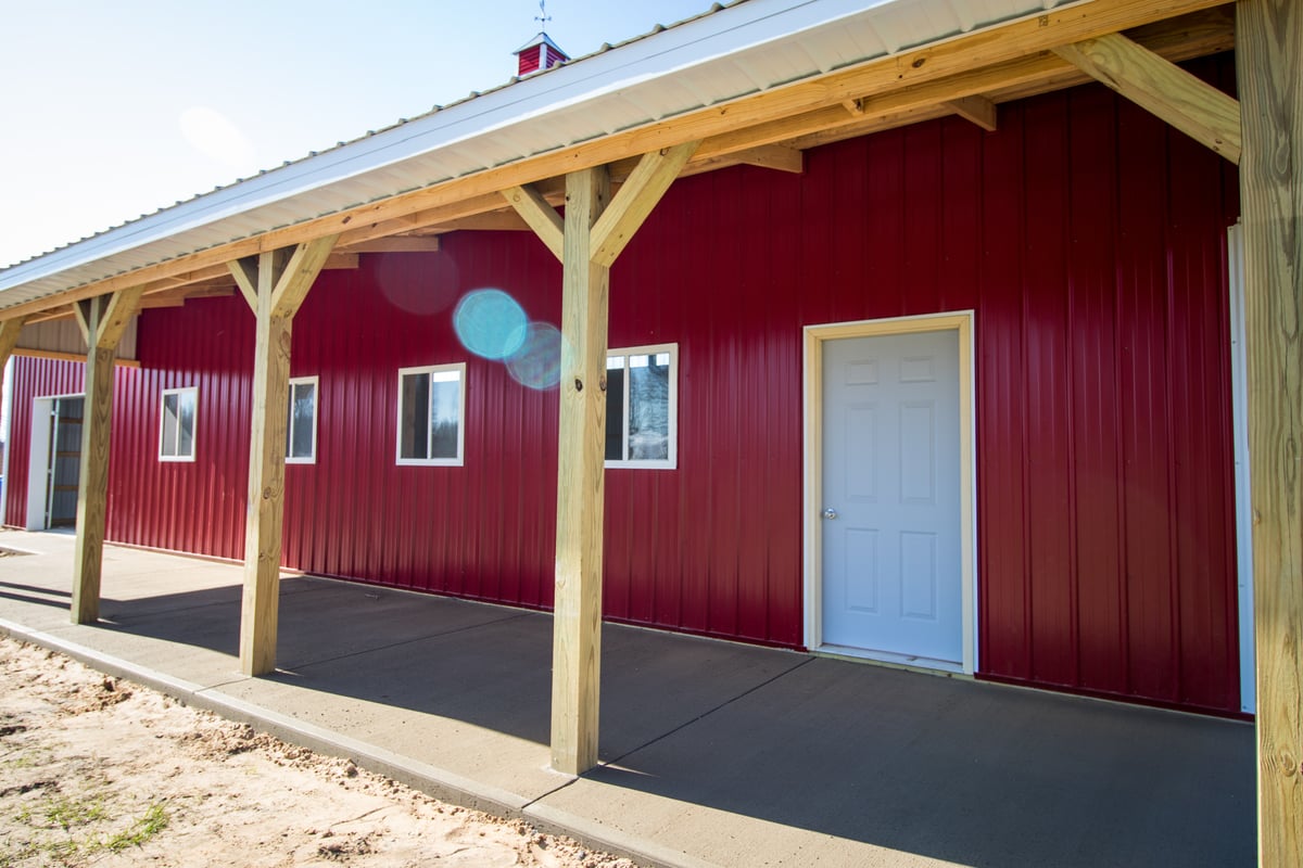 White & Red Barn/Garage